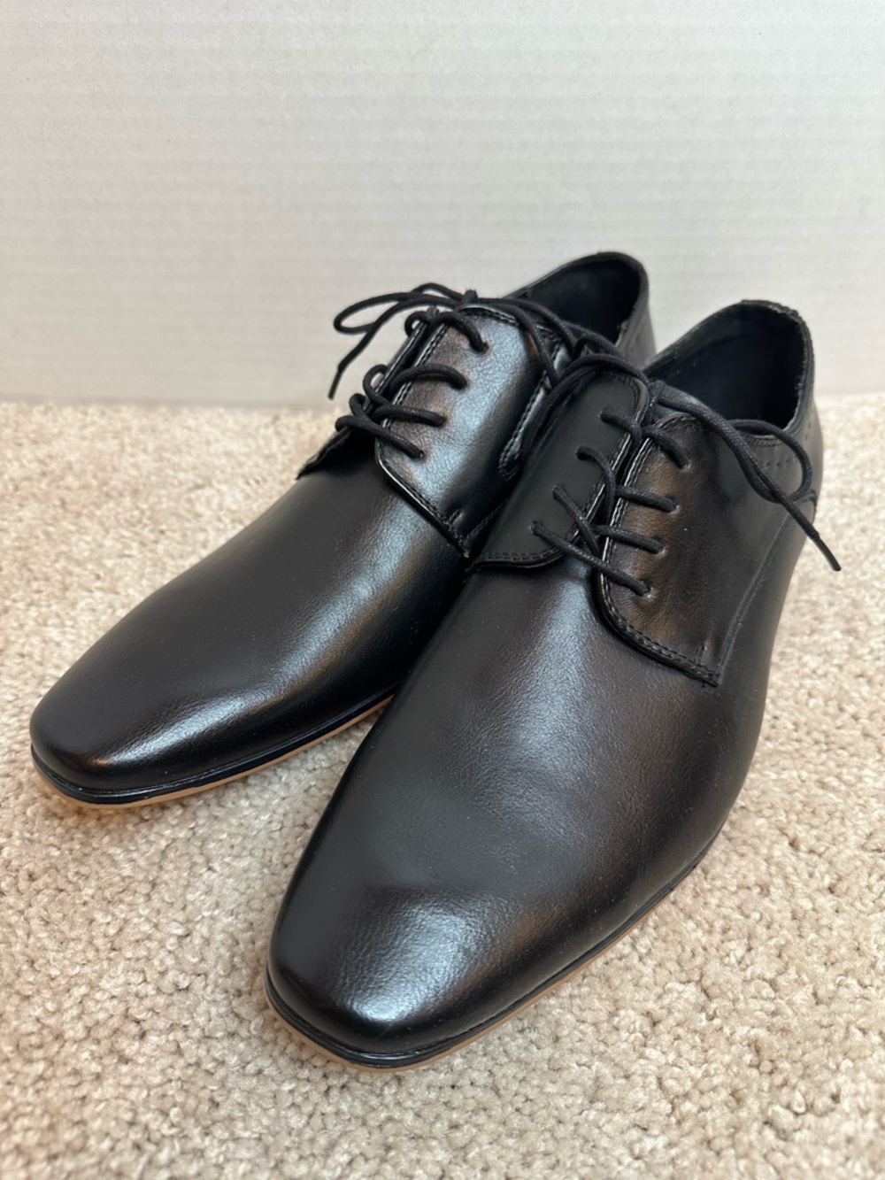 Apt. 9 Black Leather Derby Dress Shoes, size 8, new without Box